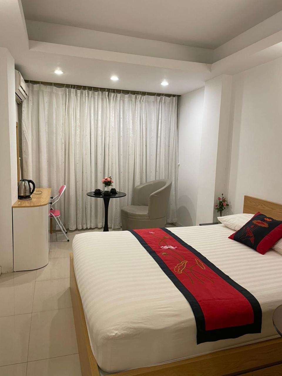 Guest House Anh Ngoc Hanoi Bagian luar foto